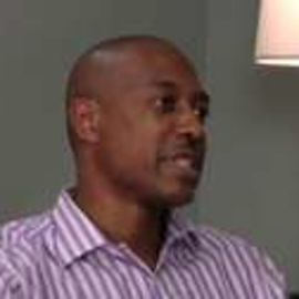 Phil Mckenzie Headshot