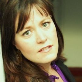Aimee Molloy Headshot
