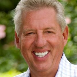 Dr. John C. Maxwell Headshot