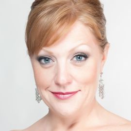 Kerstin O'Shields Headshot