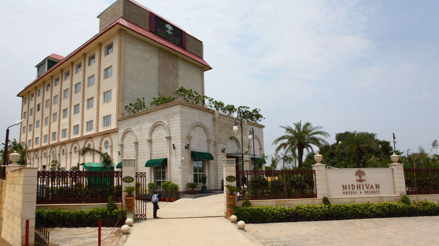 Hotel Nidhivan Sarovar Portico, Mathura Mathura Facade -Hotel-Sarovar-Portico -Mathura- 2 